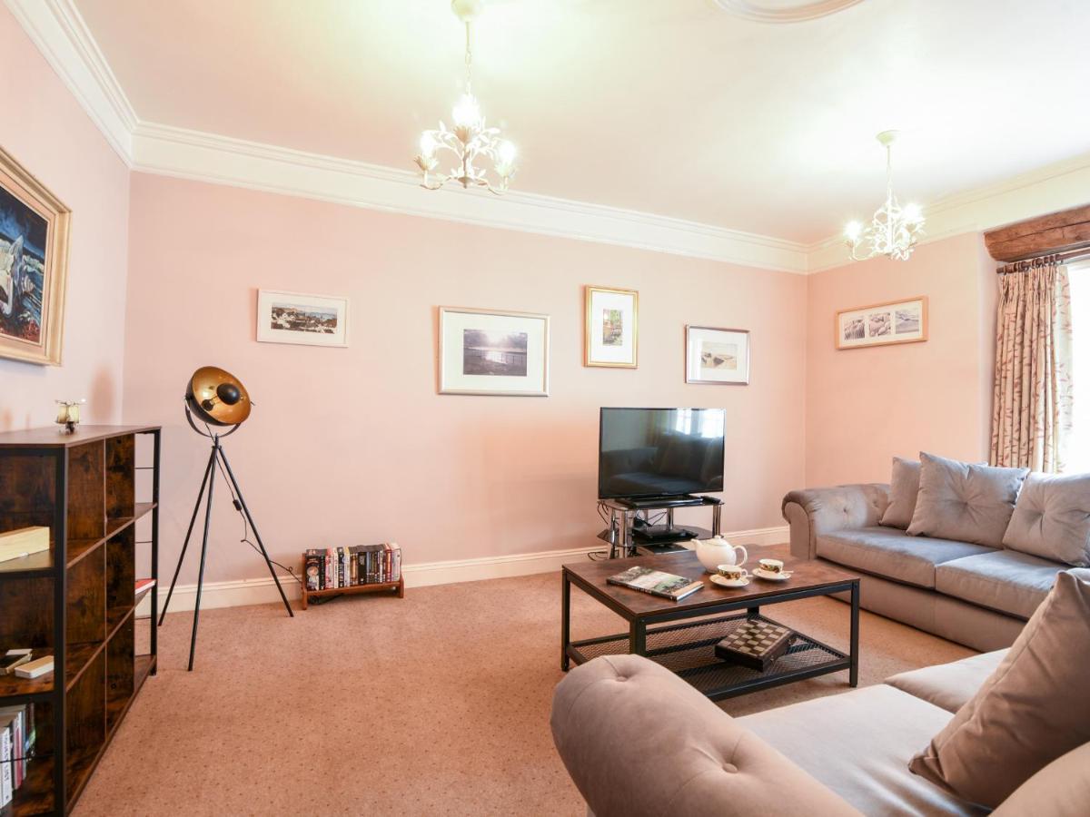 The Lymings Apartment ไลม์รีจิส ภายนอก รูปภาพ